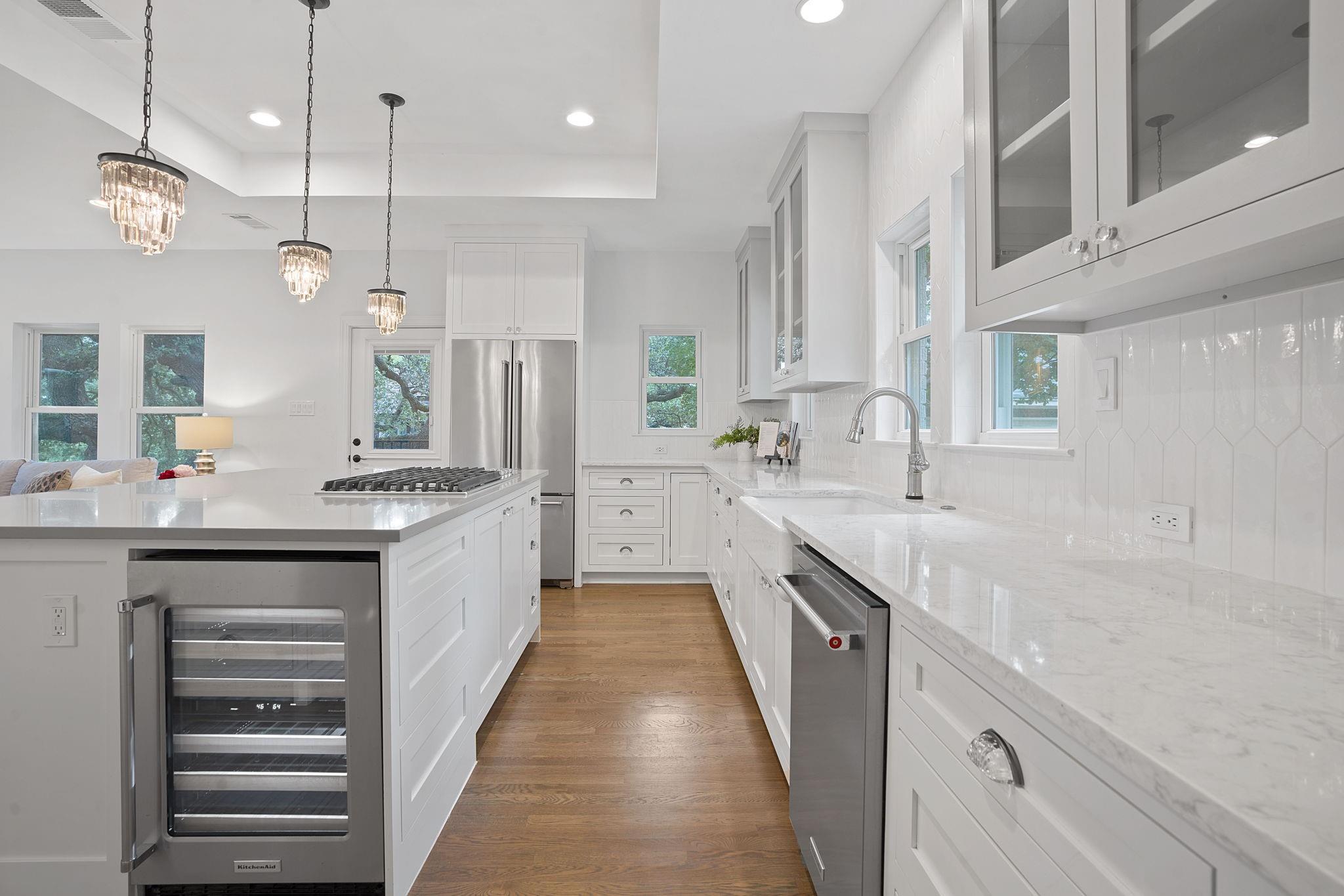 2110 Travis Heights BLVD