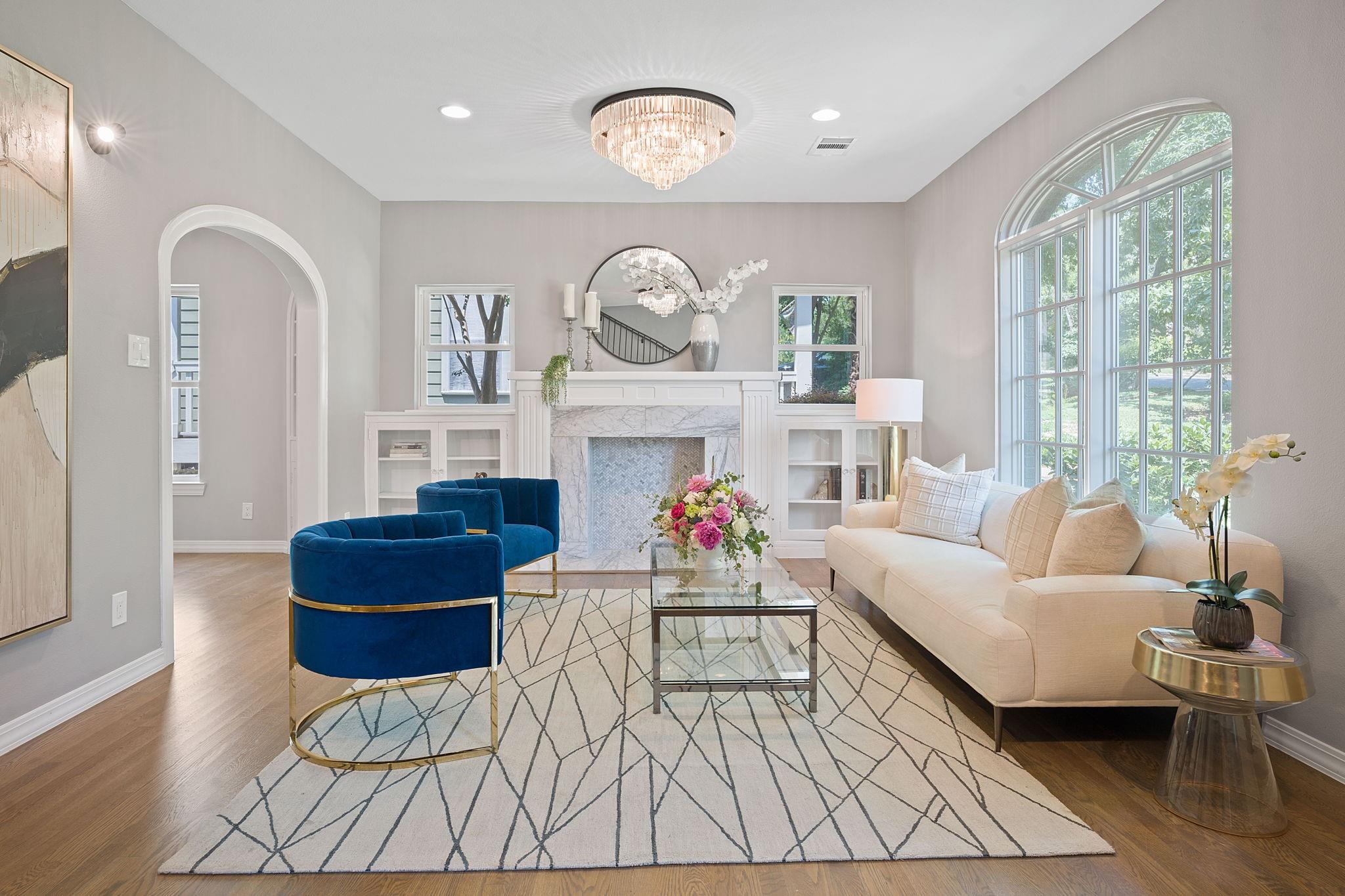 2110 Travis Heights BLVD