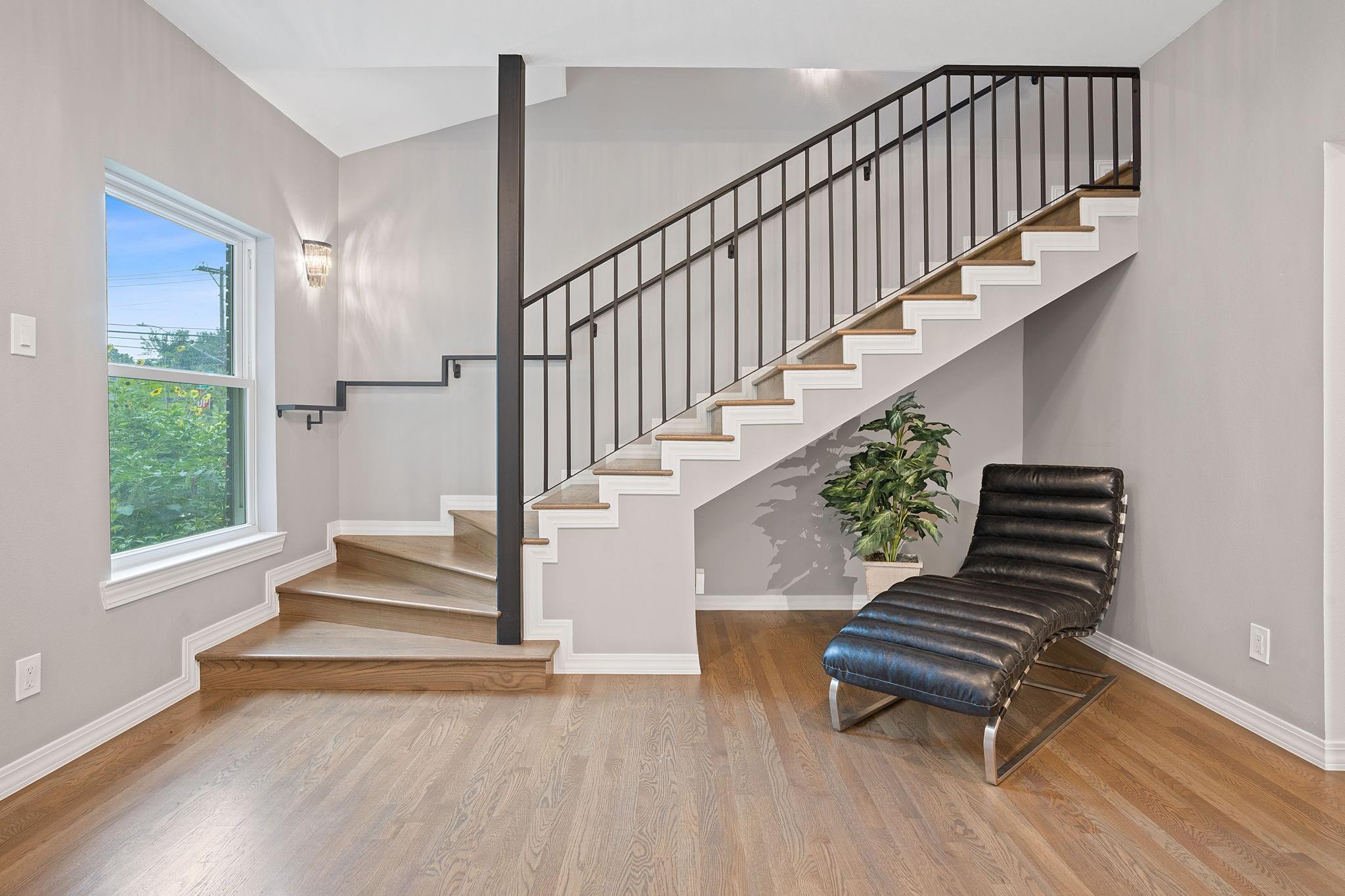 2110 Travis Heights BLVD