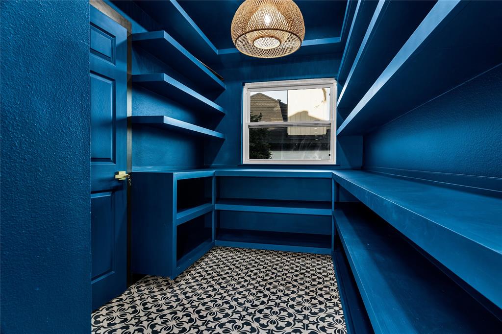 4117 Edwards Mountain DR