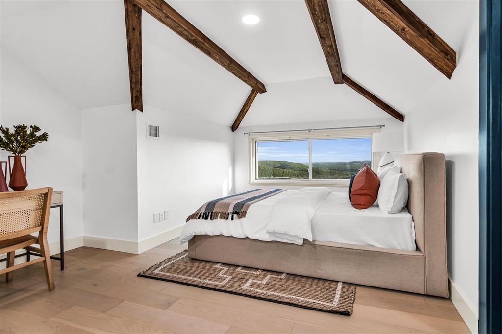 4117 Edwards Mountain DR