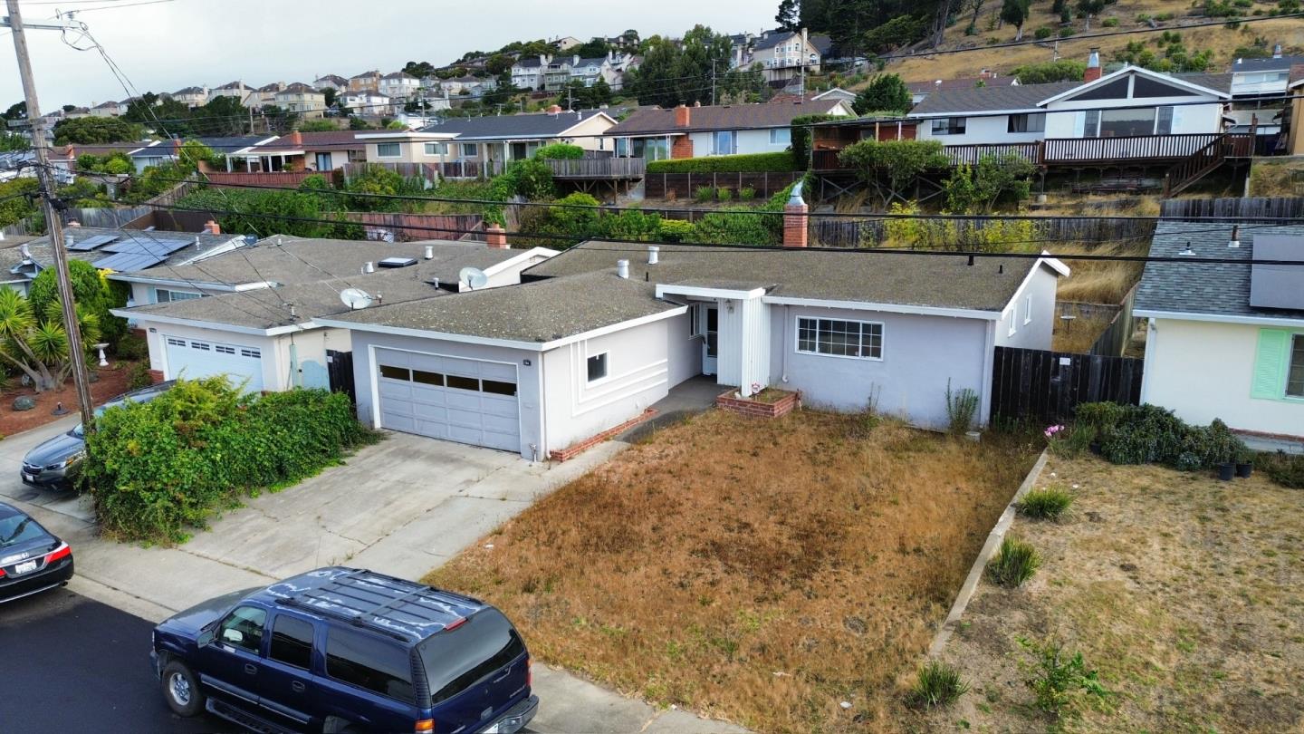 744 Cottonwood AVE