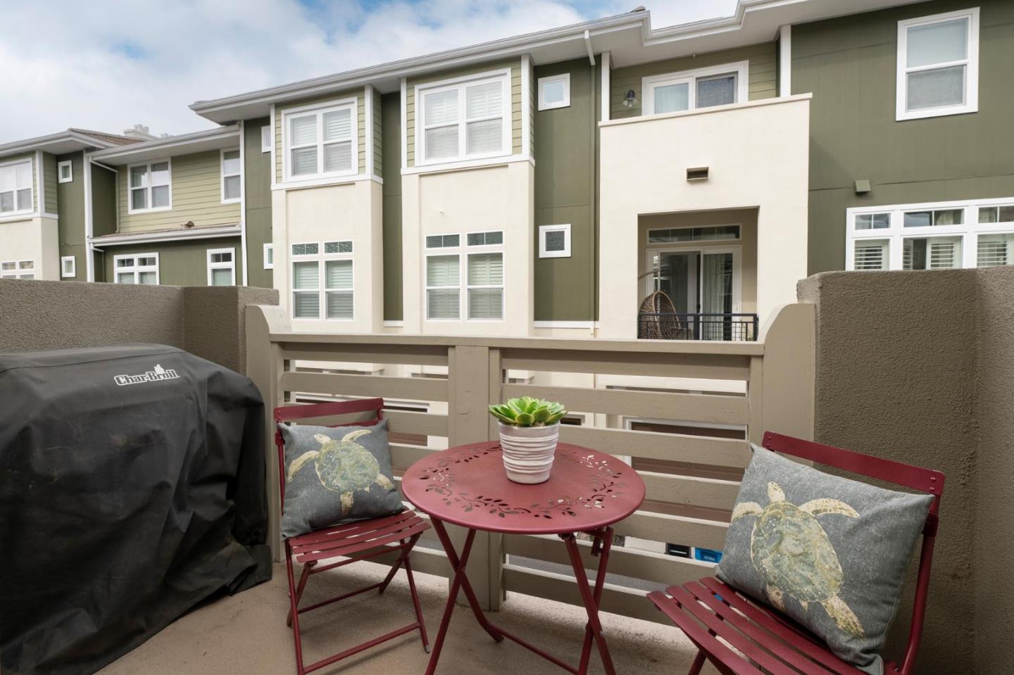 2835 Alvarado Avenue