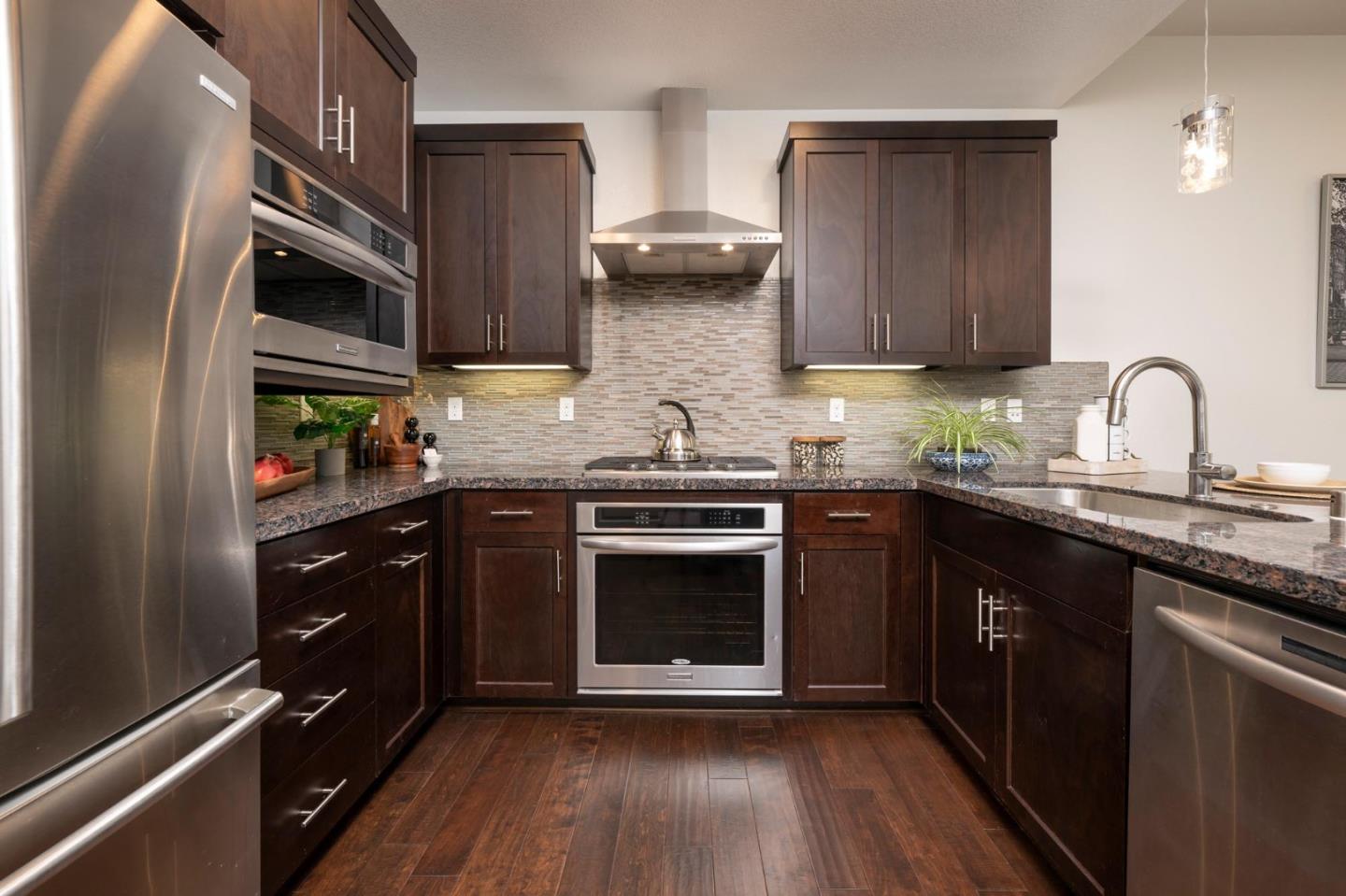 2835 Alvarado Avenue