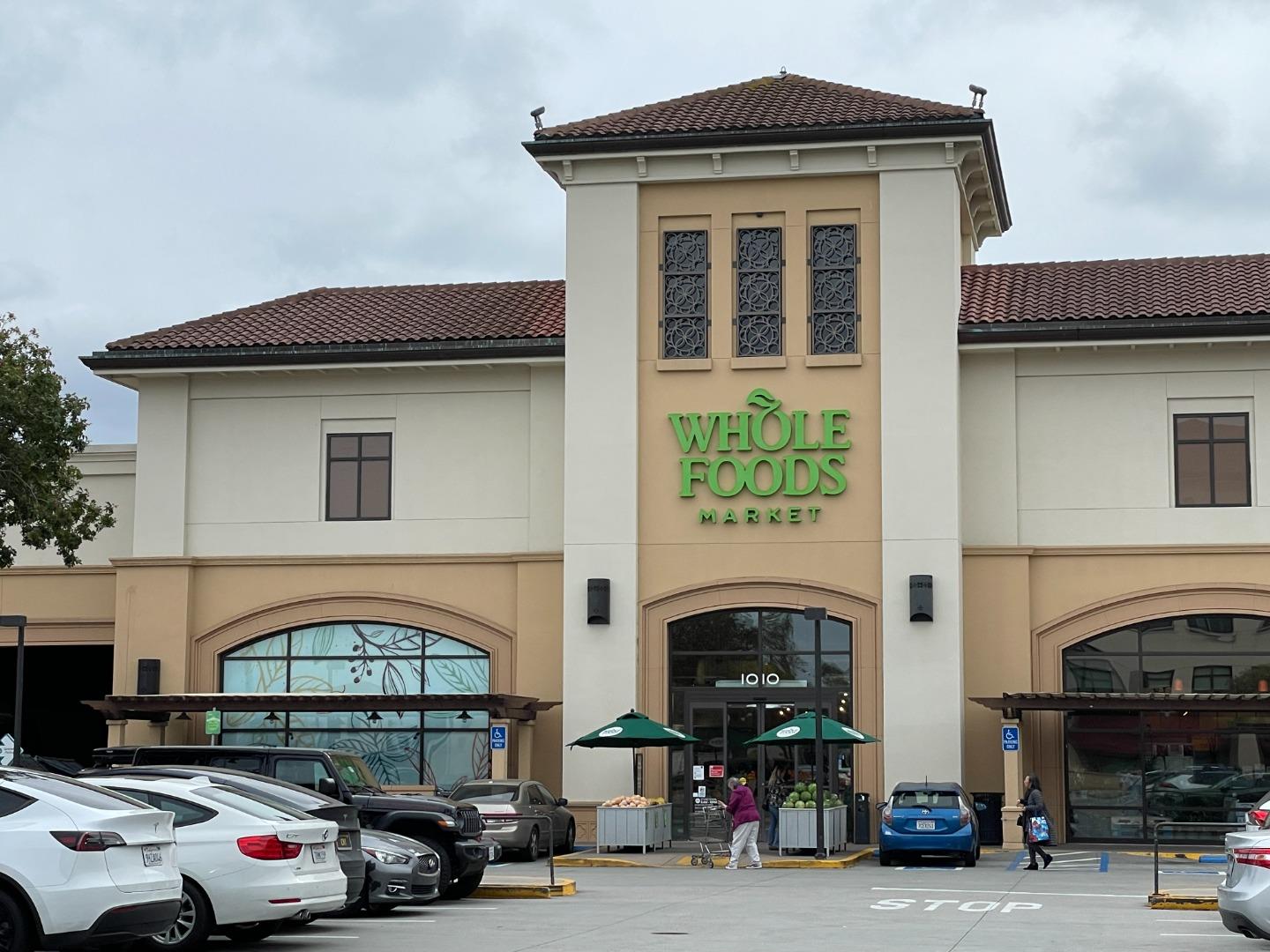 2835 Alvarado Avenue