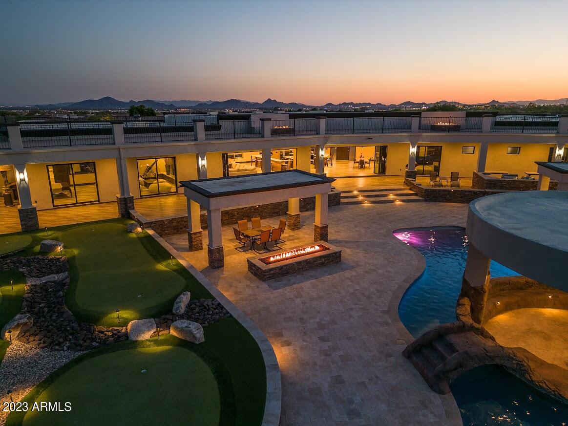 9202 E DIAMOND RIM Drive