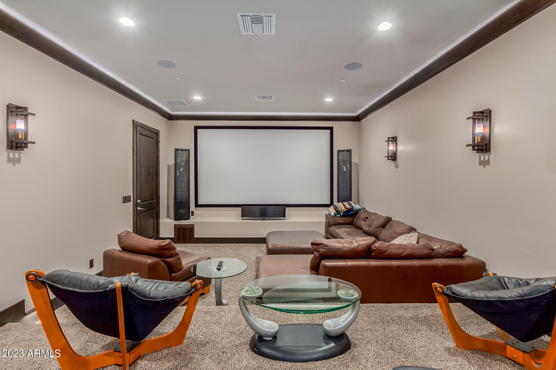 9202 E DIAMOND RIM Drive