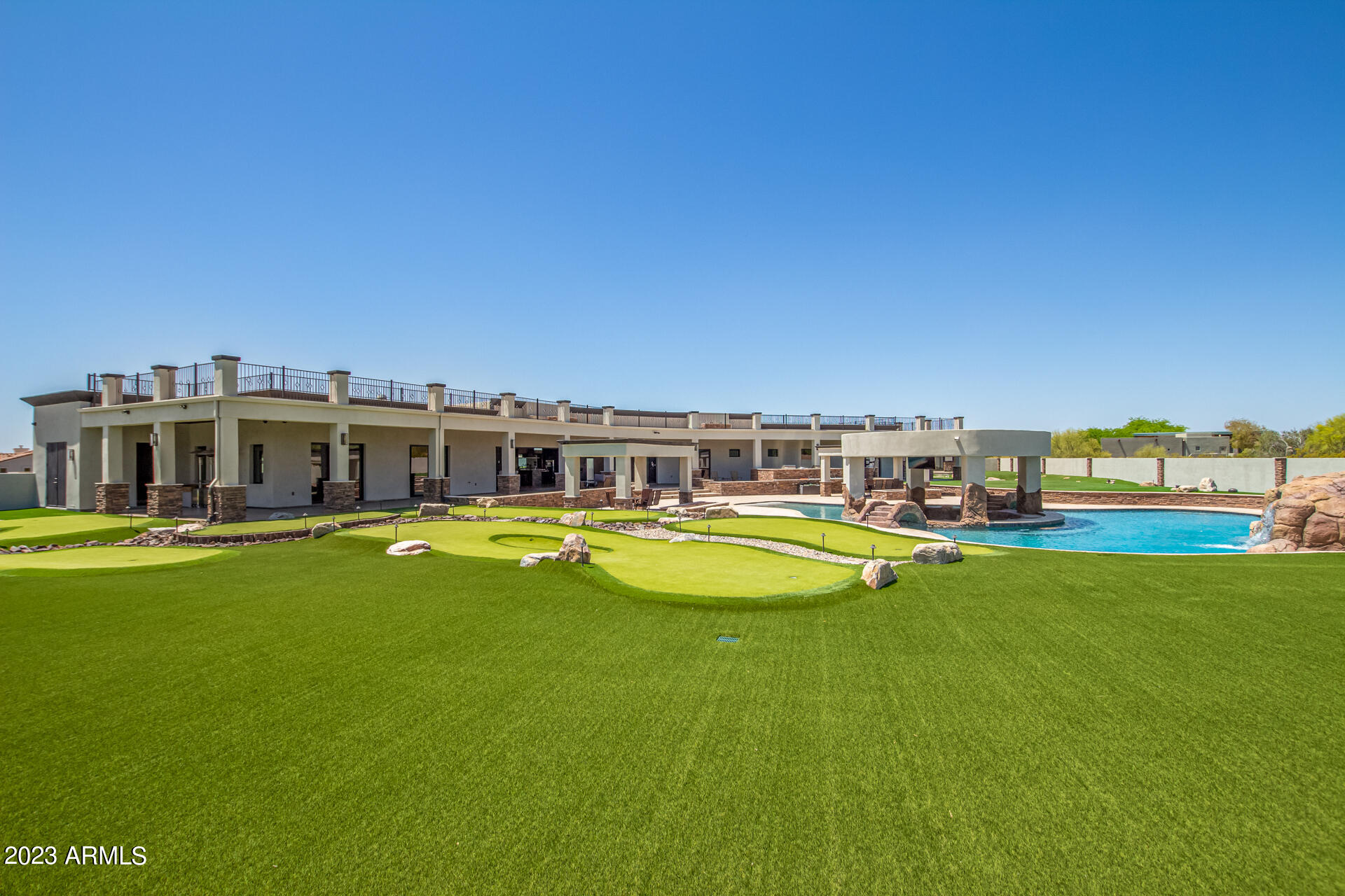 9202 E DIAMOND RIM Drive