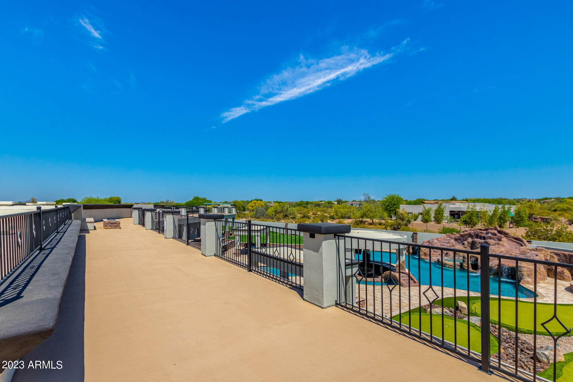 9202 E DIAMOND RIM Drive