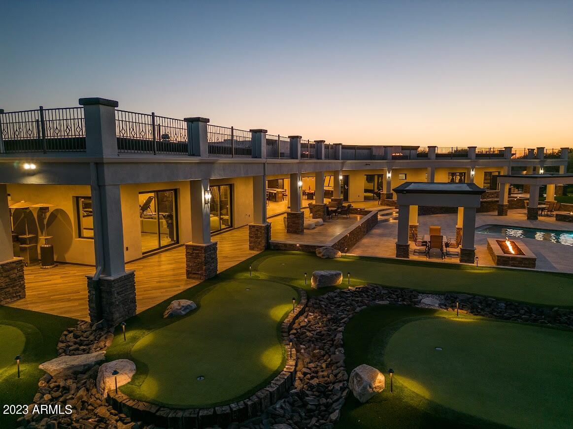 9202 E DIAMOND RIM Drive