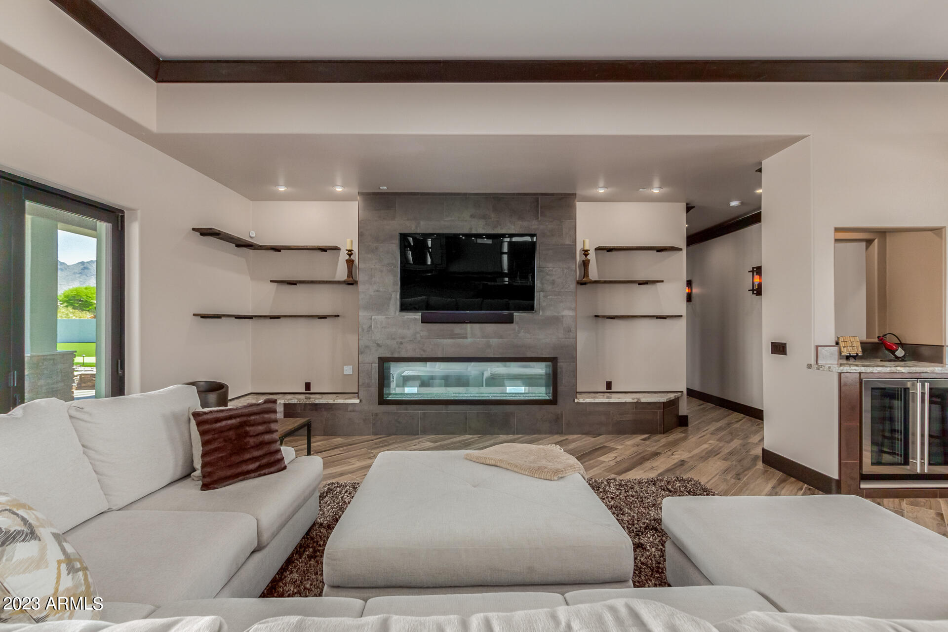 9202 E DIAMOND RIM Drive