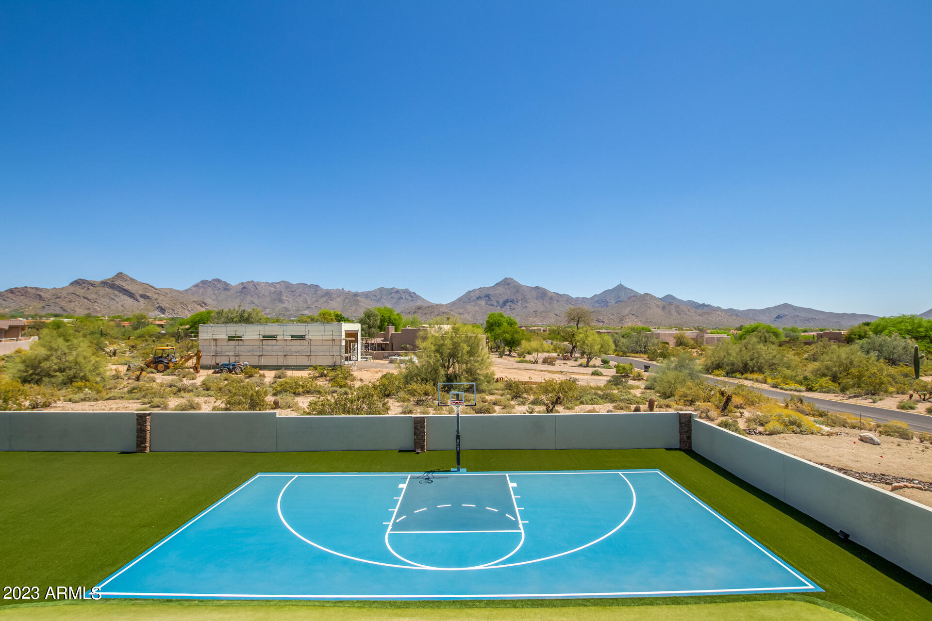 9202 E DIAMOND RIM Drive