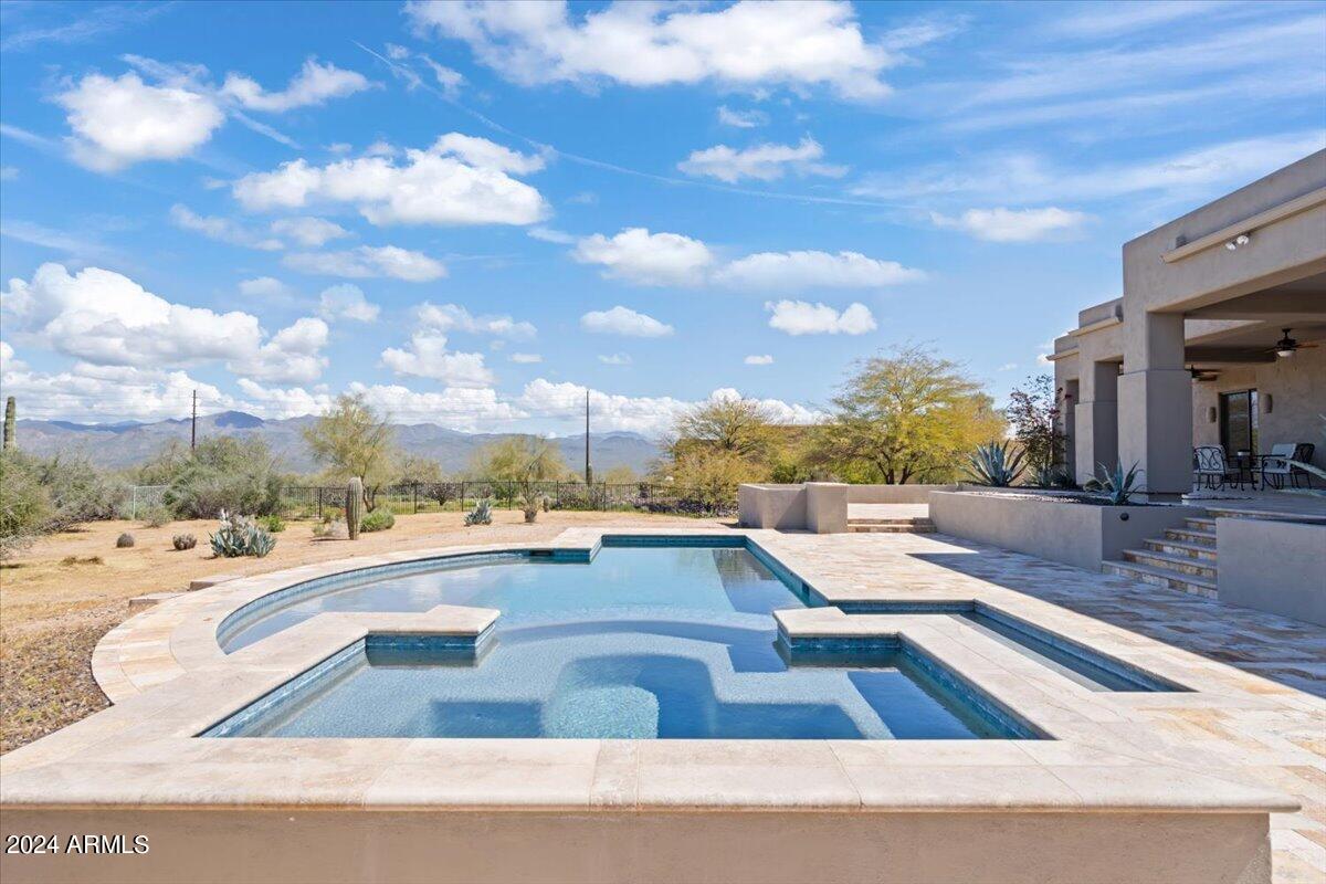 17524 E WHITETHORN Drive