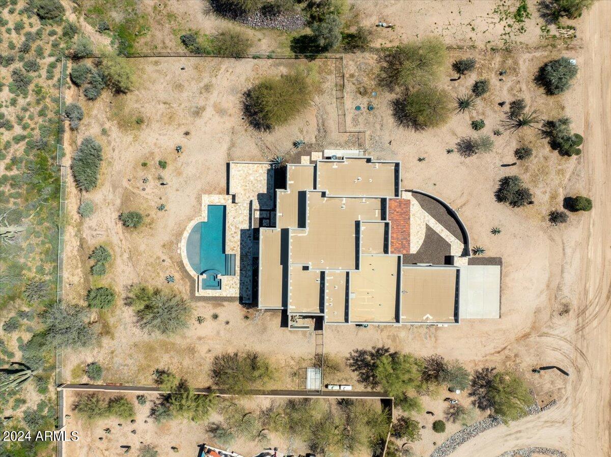 17524 E WHITETHORN Drive