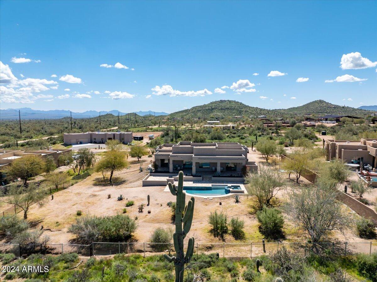 17524 E WHITETHORN Drive