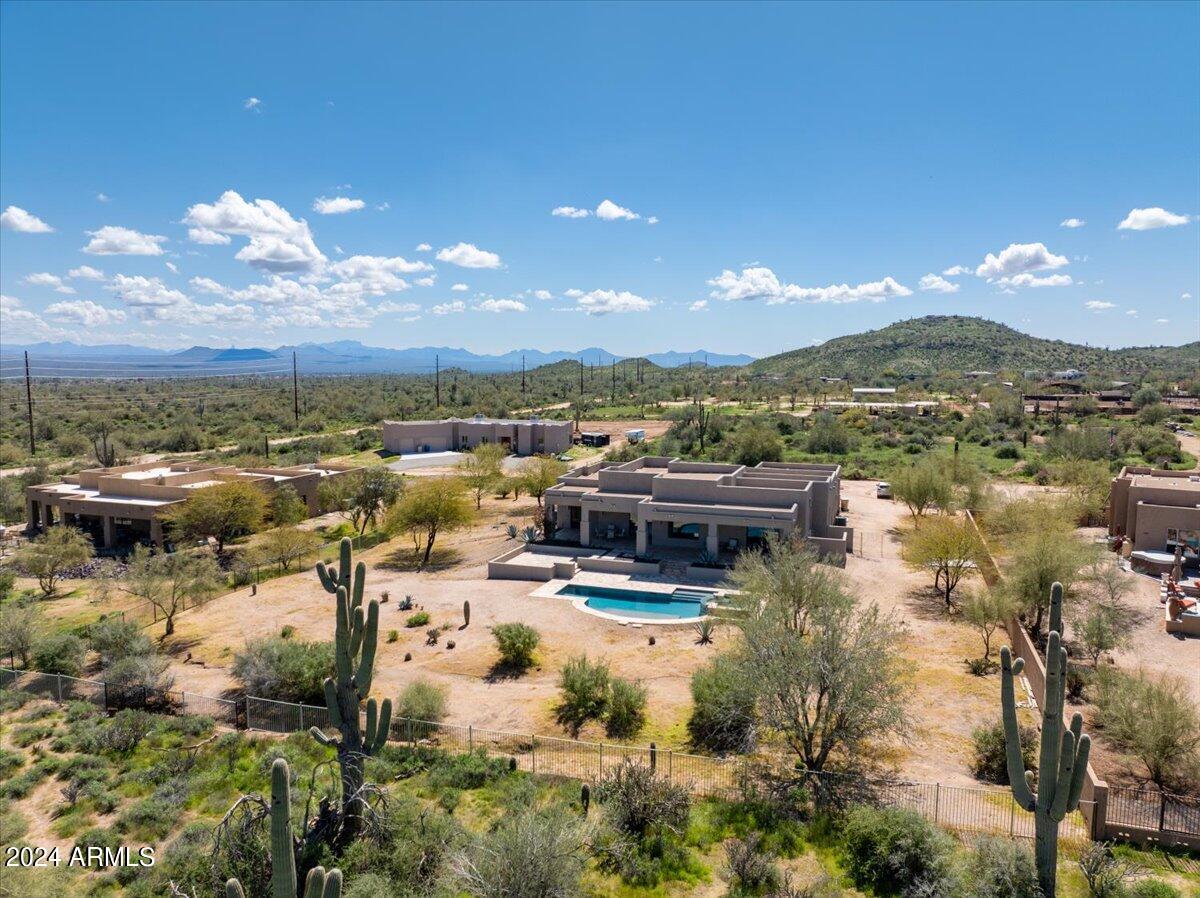 17524 E WHITETHORN Drive