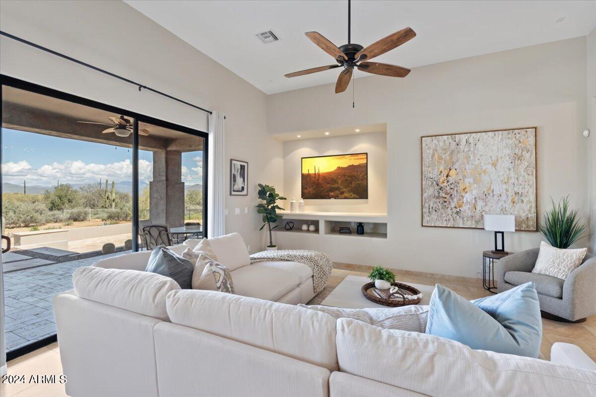 17524 E WHITETHORN Drive