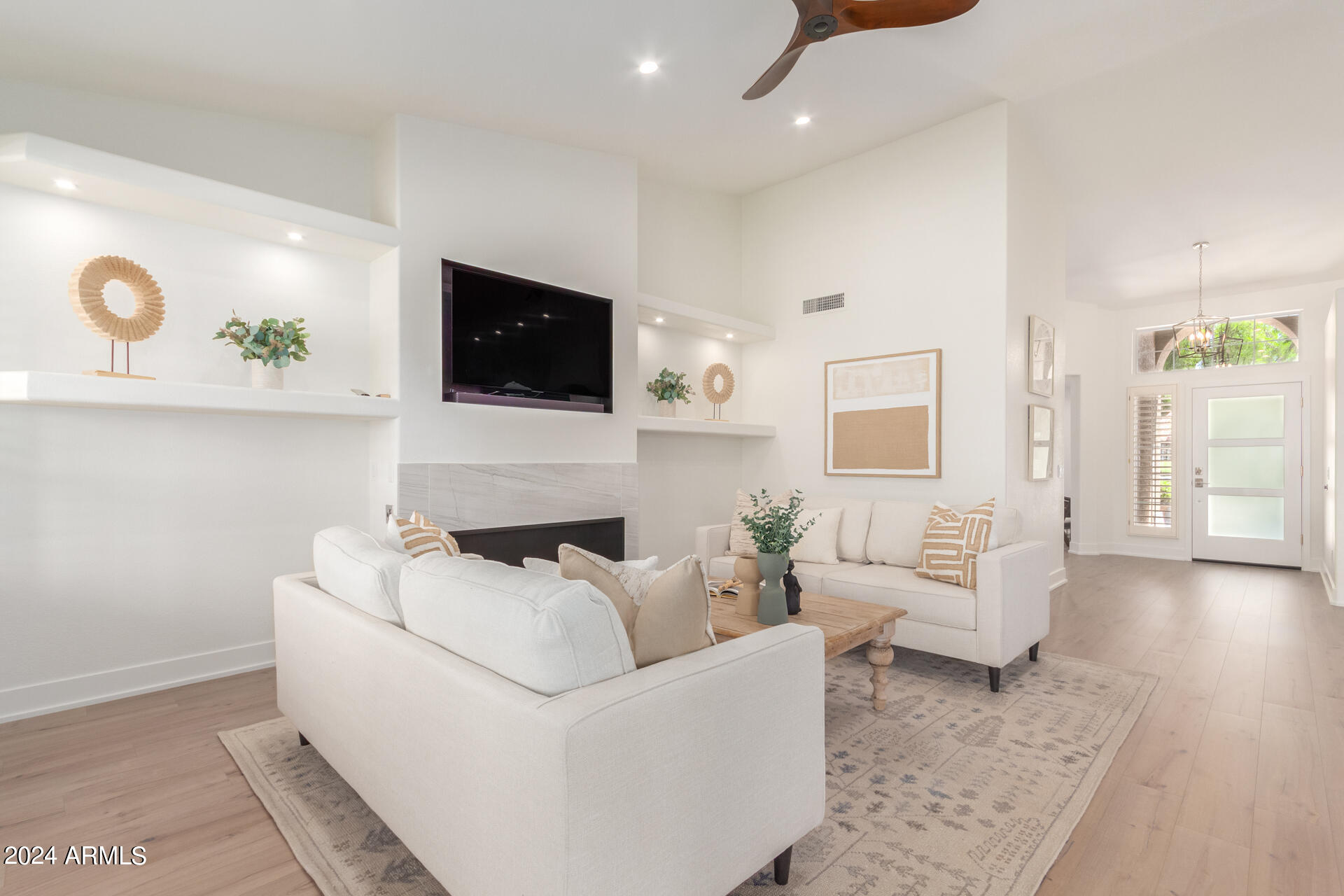 15704 W PICCADILLY Road