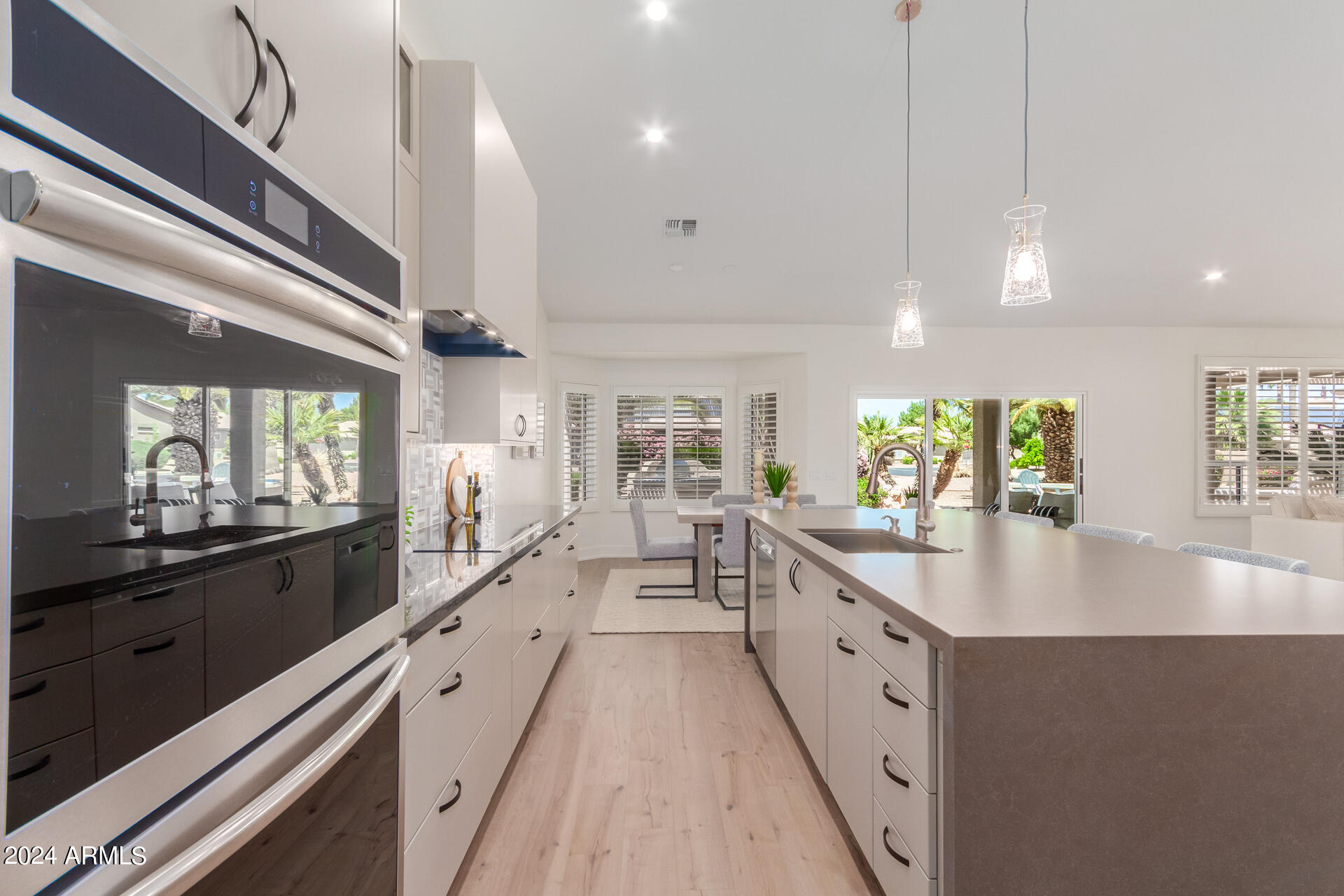 15704 W PICCADILLY Road