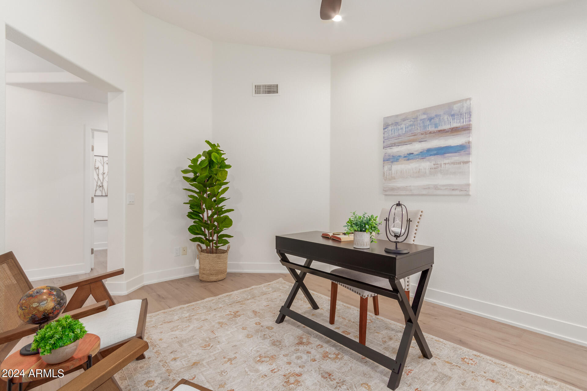 15704 W PICCADILLY Road