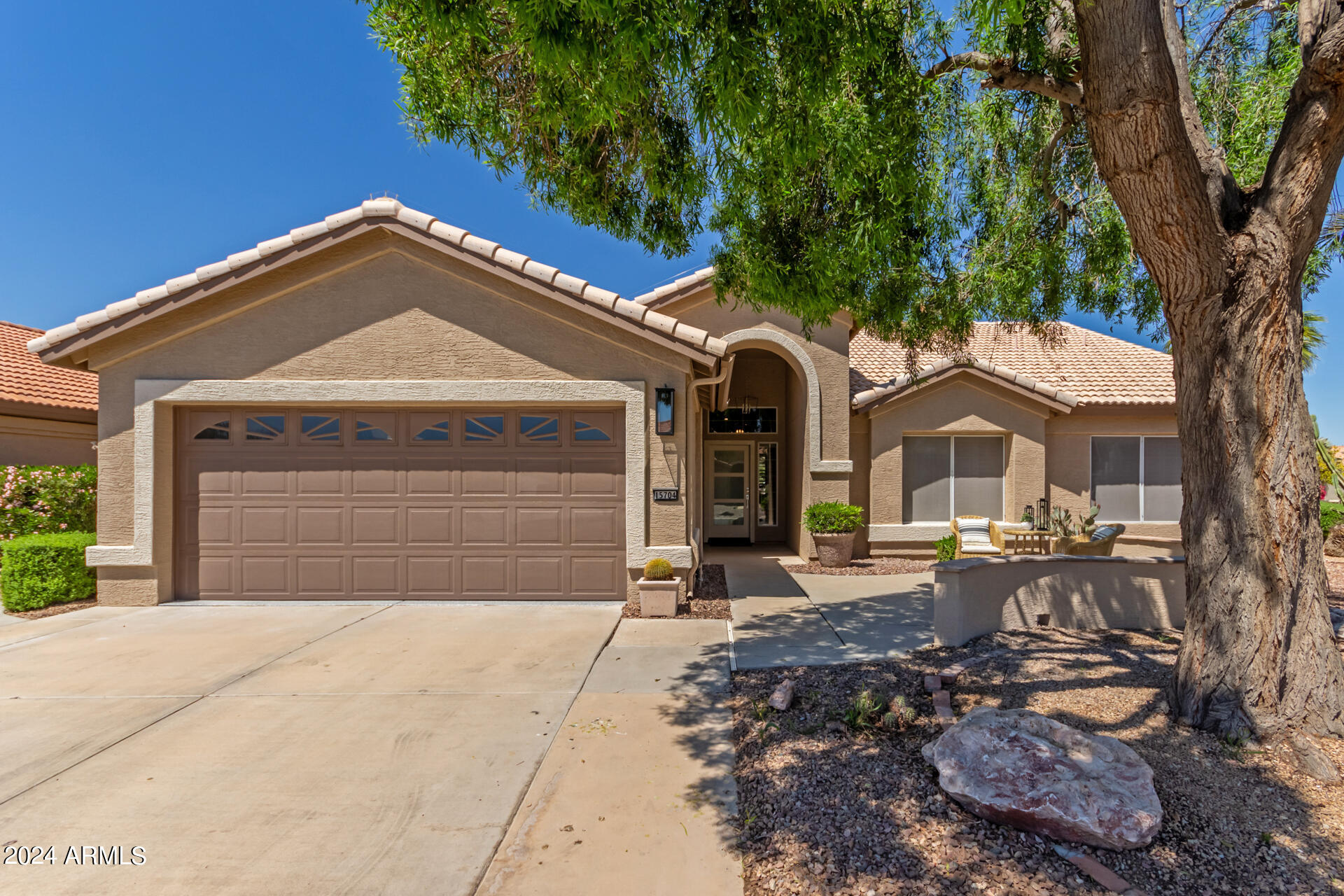 15704 W PICCADILLY Road