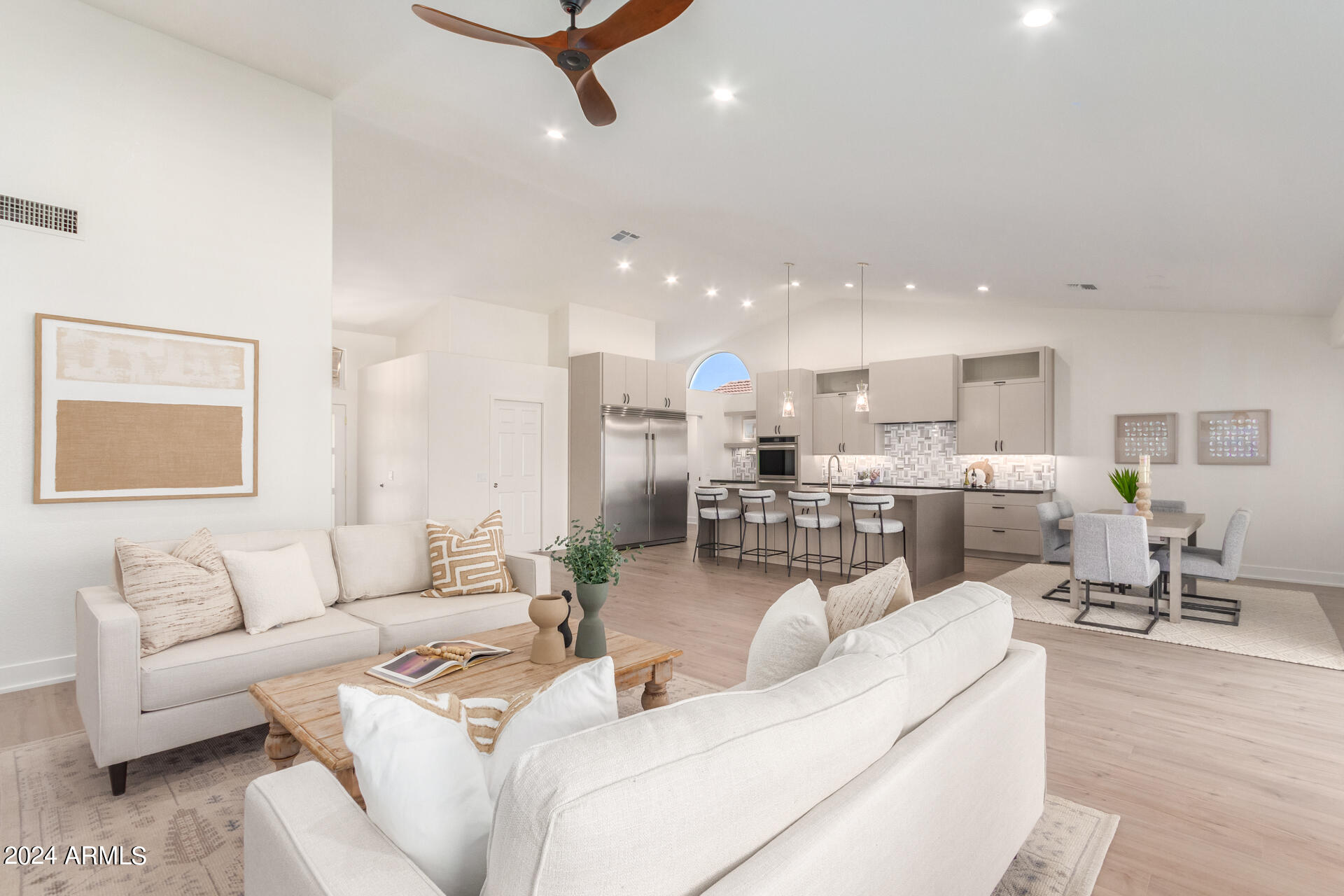 15704 W PICCADILLY Road