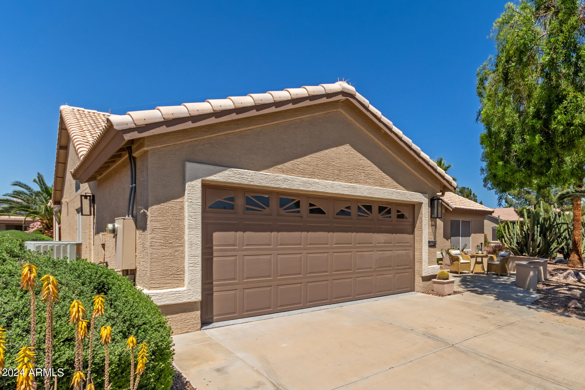 15704 W PICCADILLY Road