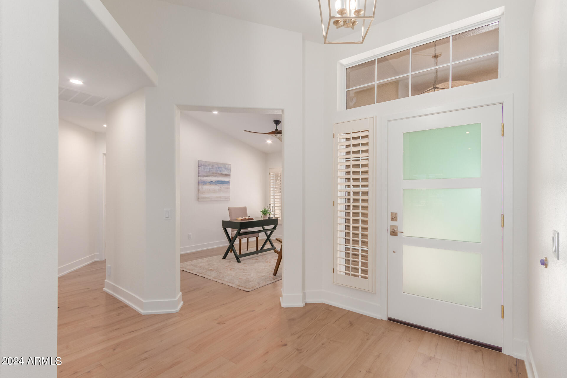 15704 W PICCADILLY Road