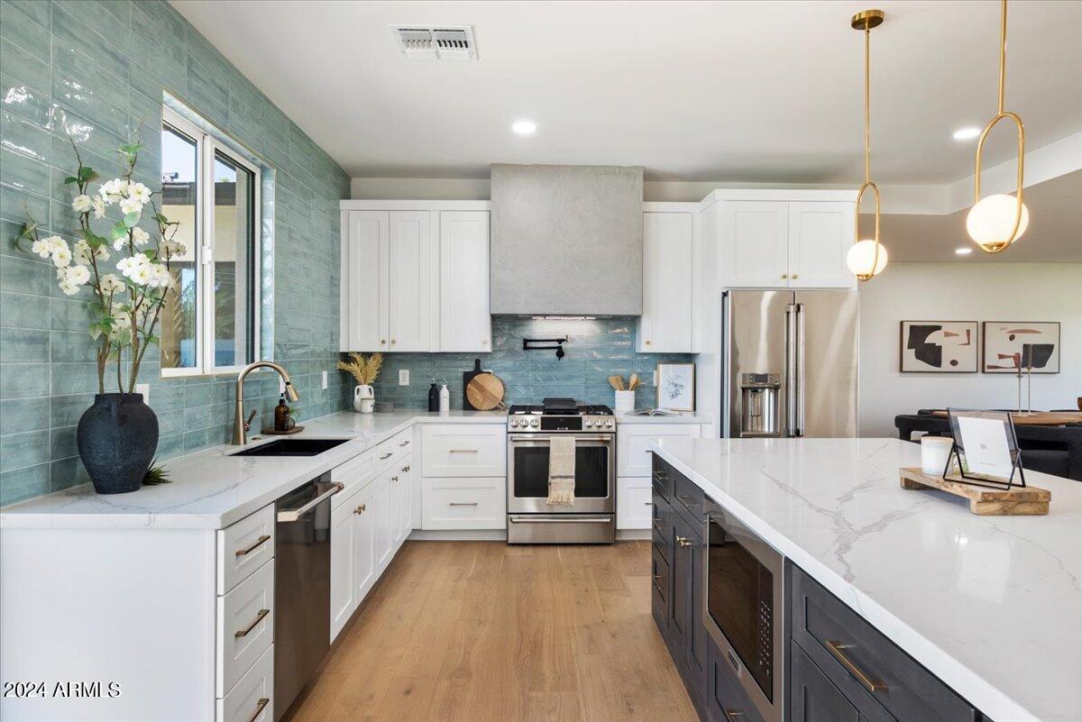 5558 E Lafayette Boulevard