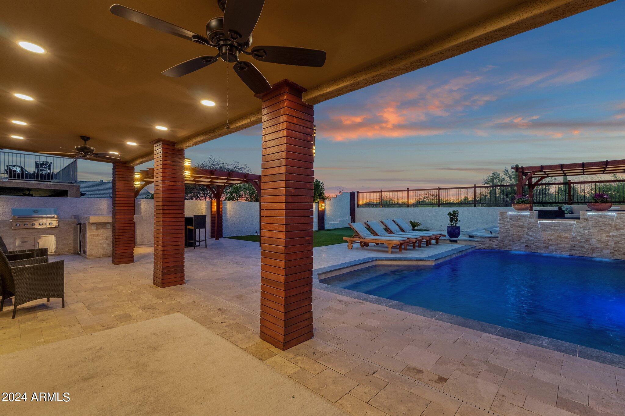 7432 E CHRISTMAS CHOLLA Drive