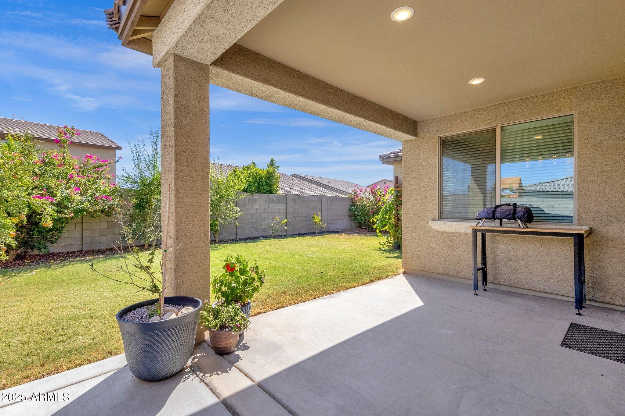 18749 W SAN MIGUEL Avenue