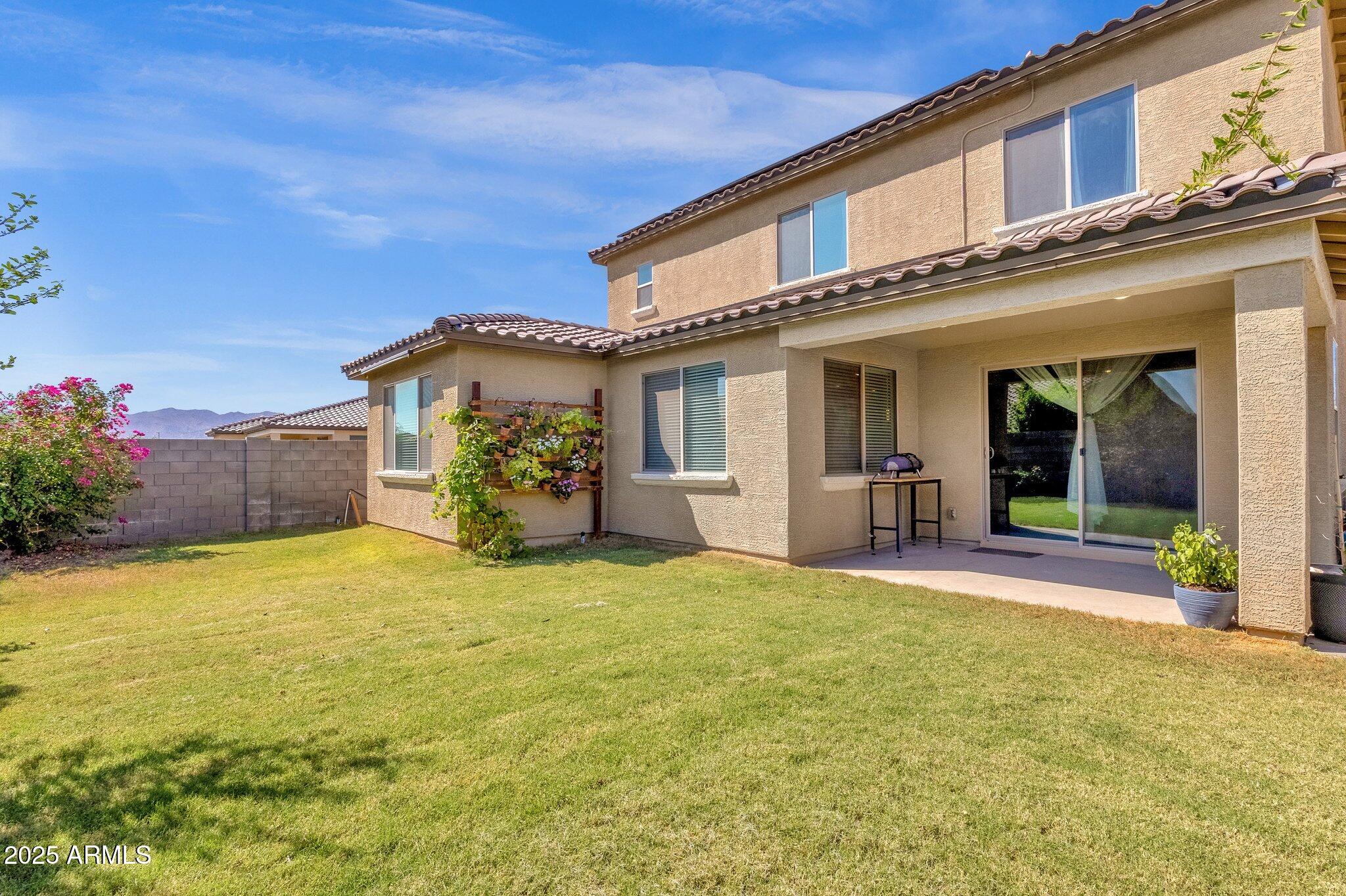 18749 W SAN MIGUEL Avenue