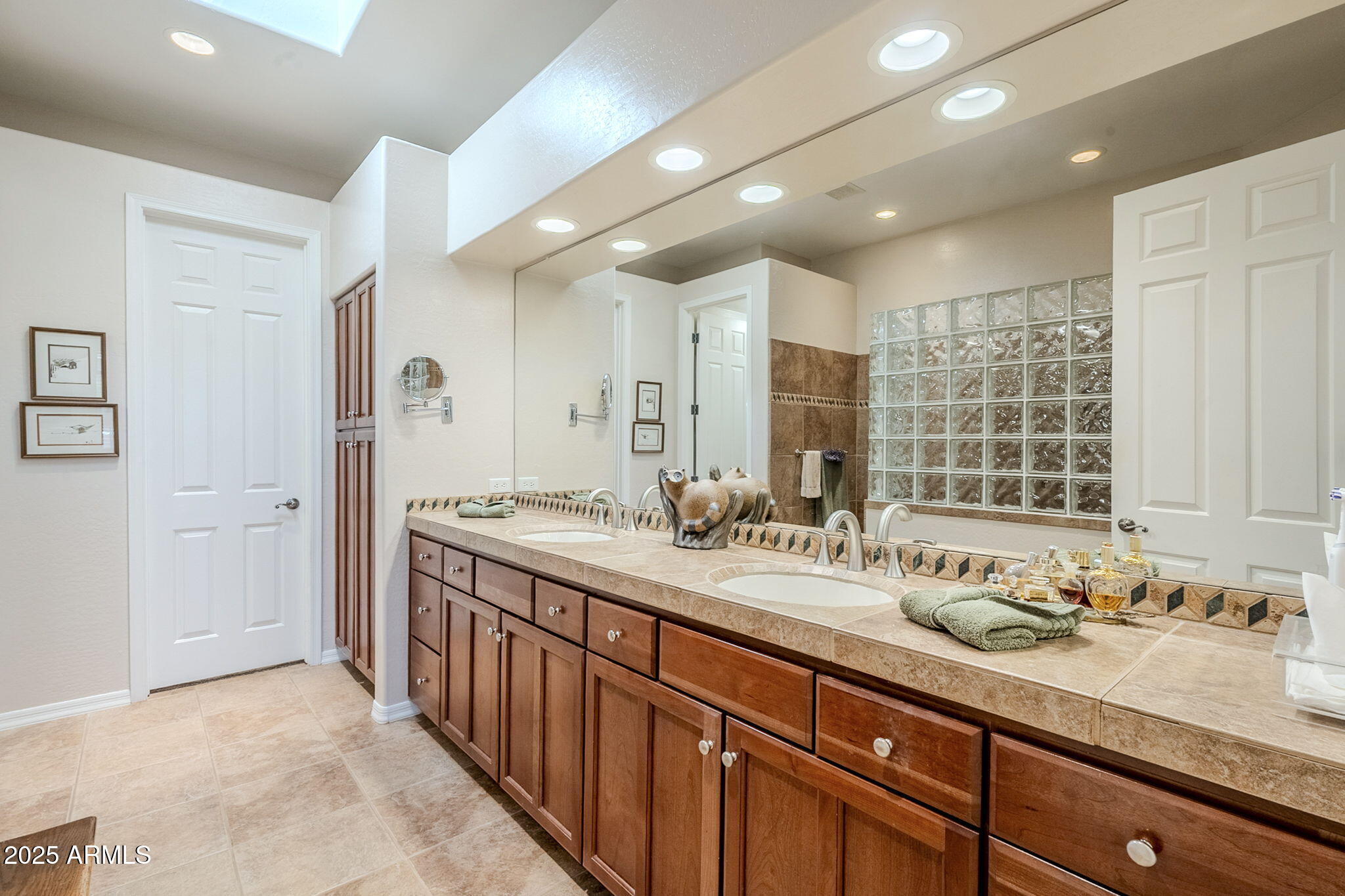 9270 E THOMPSON PEAK Parkway, 342