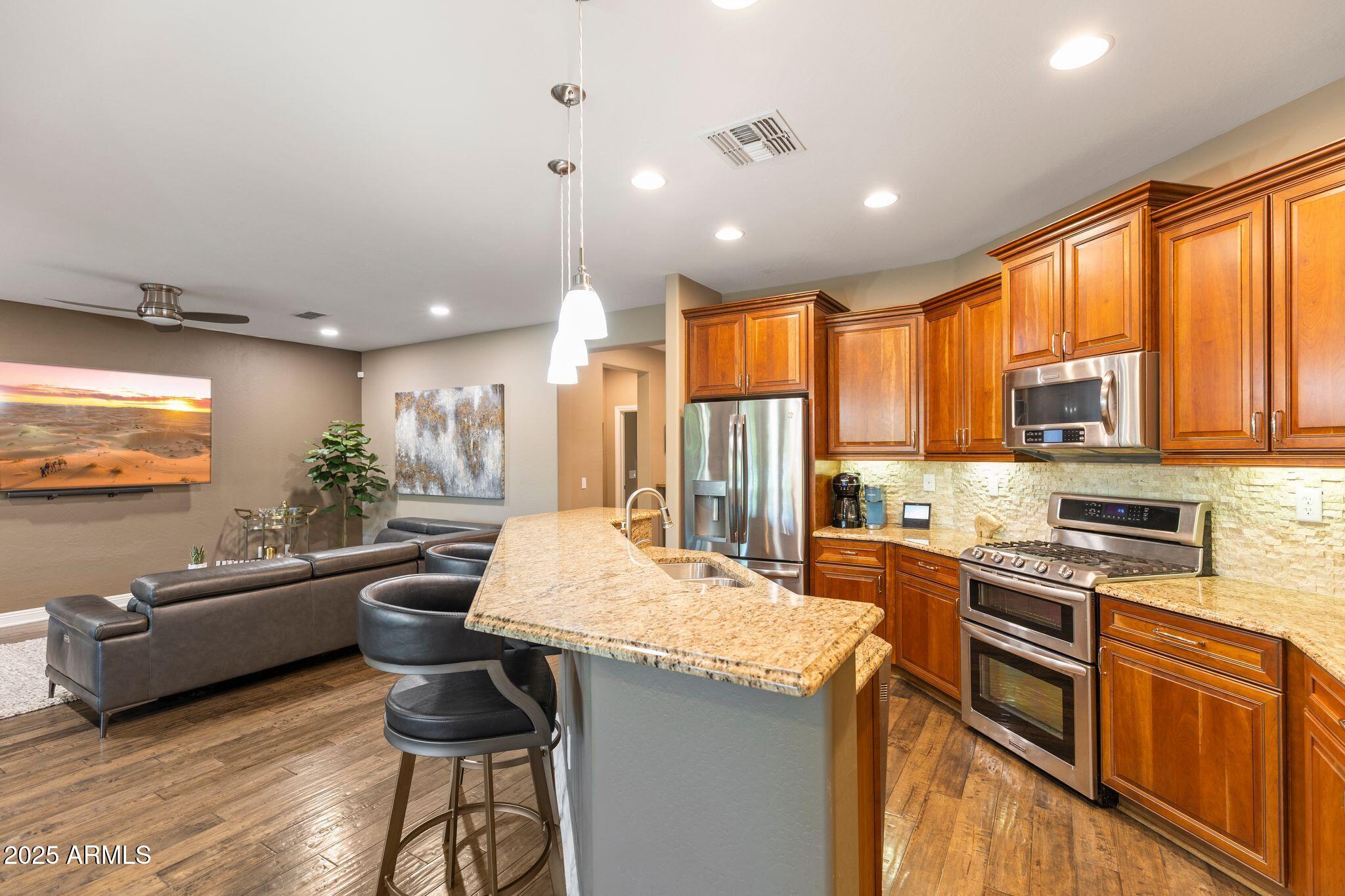 1849 W BUCKHORN Trail