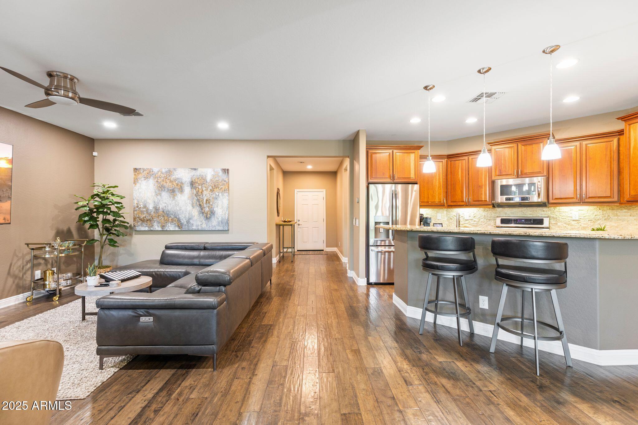 1849 W BUCKHORN Trail