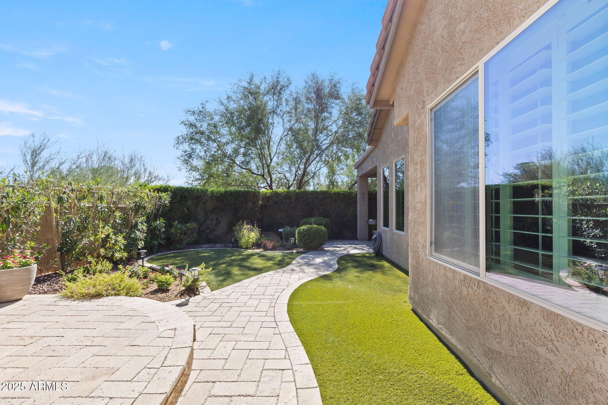 1849 W BUCKHORN Trail