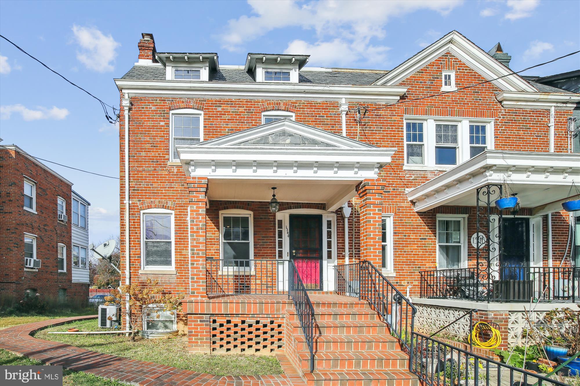 1344 Shepherd St NE