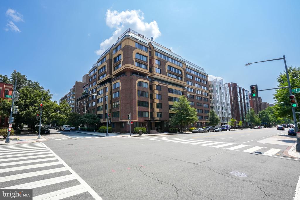1245 13th St NW #1016