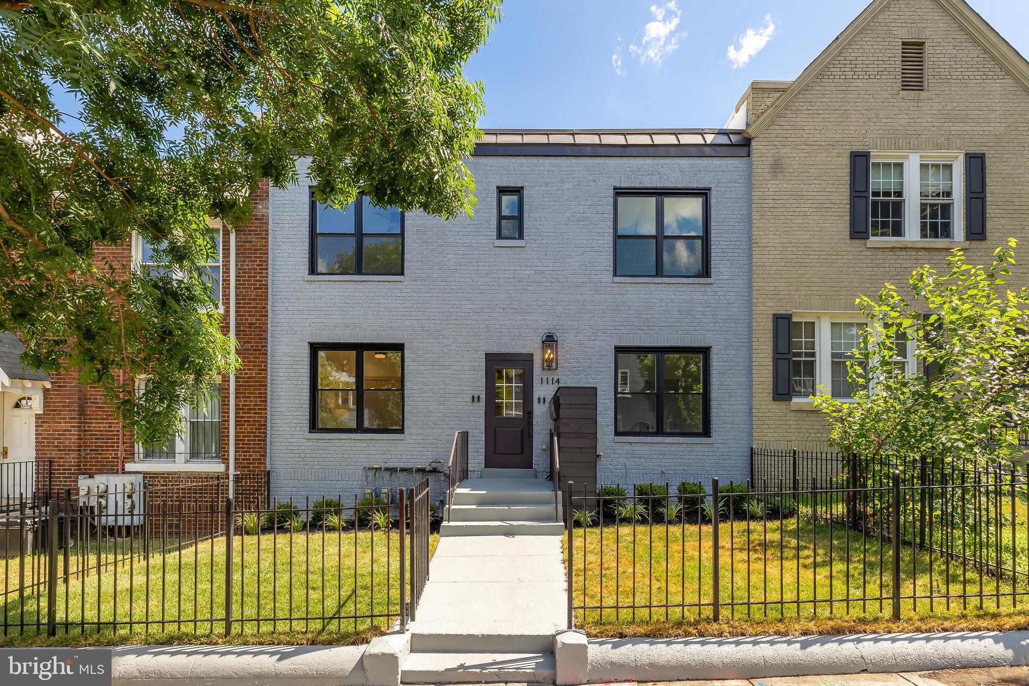 1114 Penn St NE #1