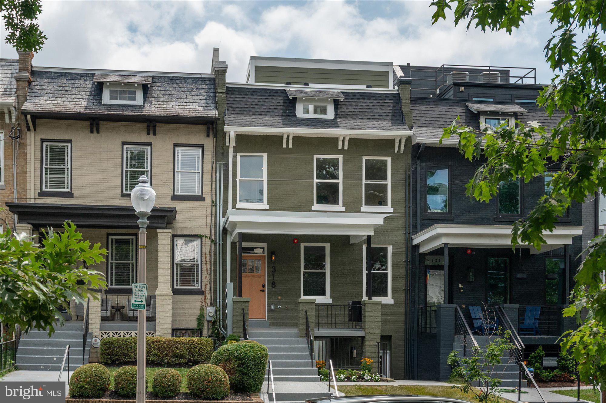 318 Webster St NW #3