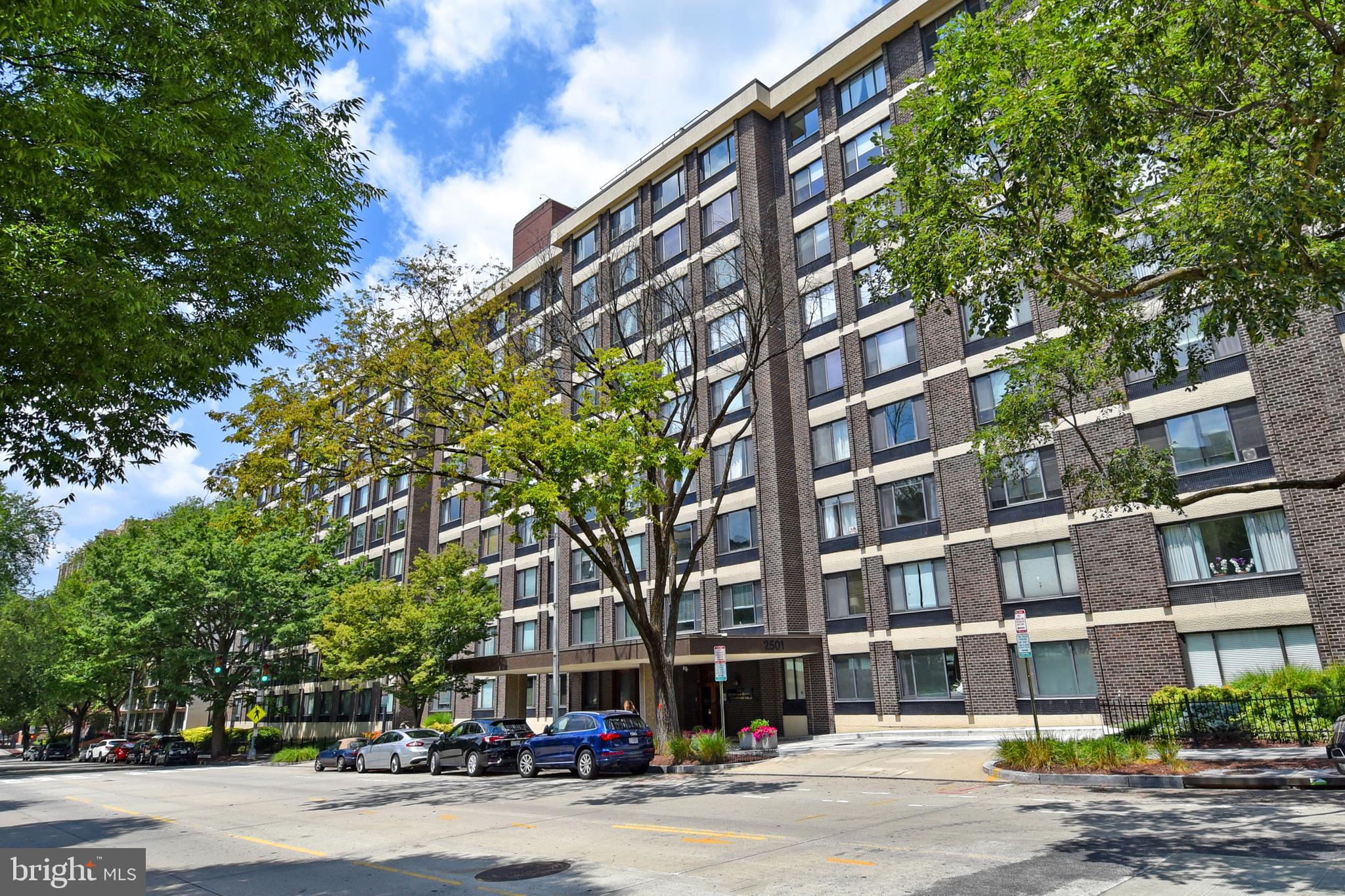 2501 CALVERT ST NW #605