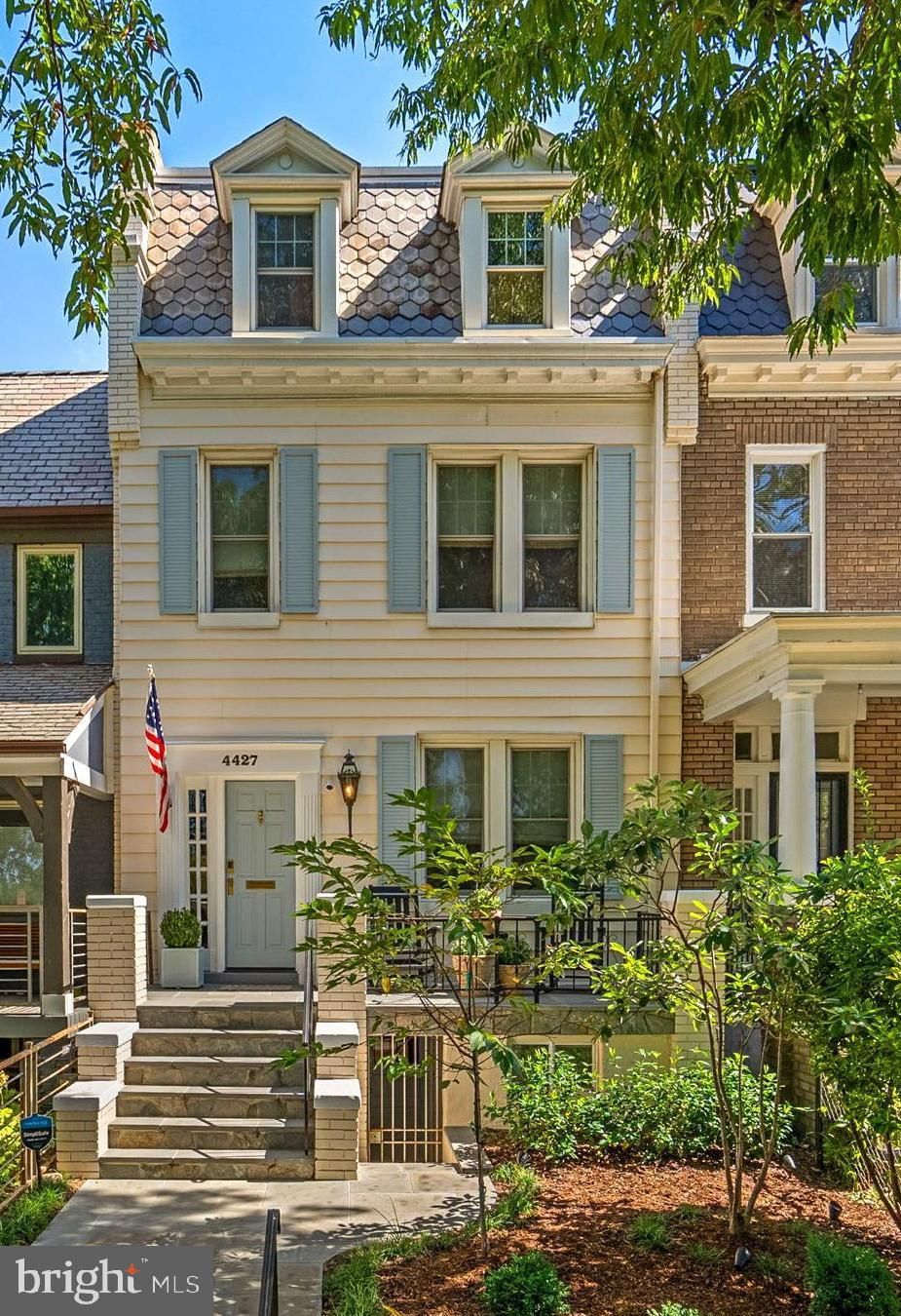 4427 IOWA AVENUE NW