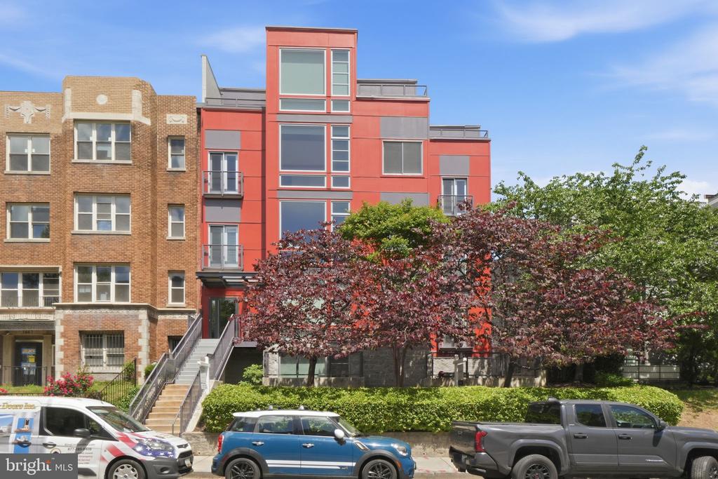 1443 CHAPIN STREET NW Unit: 303