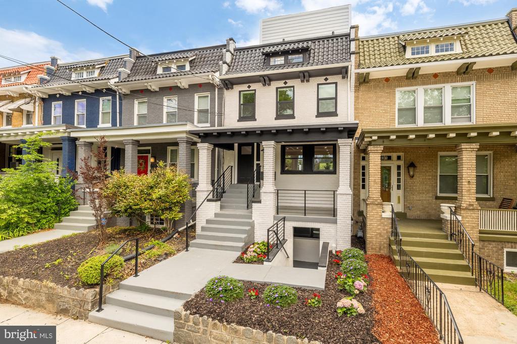 5703 9TH STREET NW Unit: A