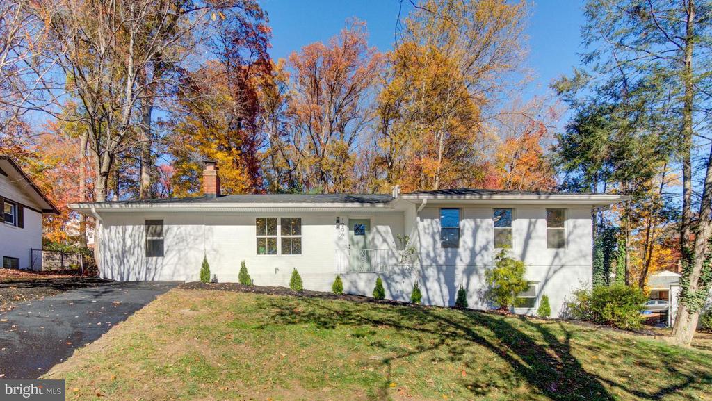 1206 LA GRANDE ROAD
