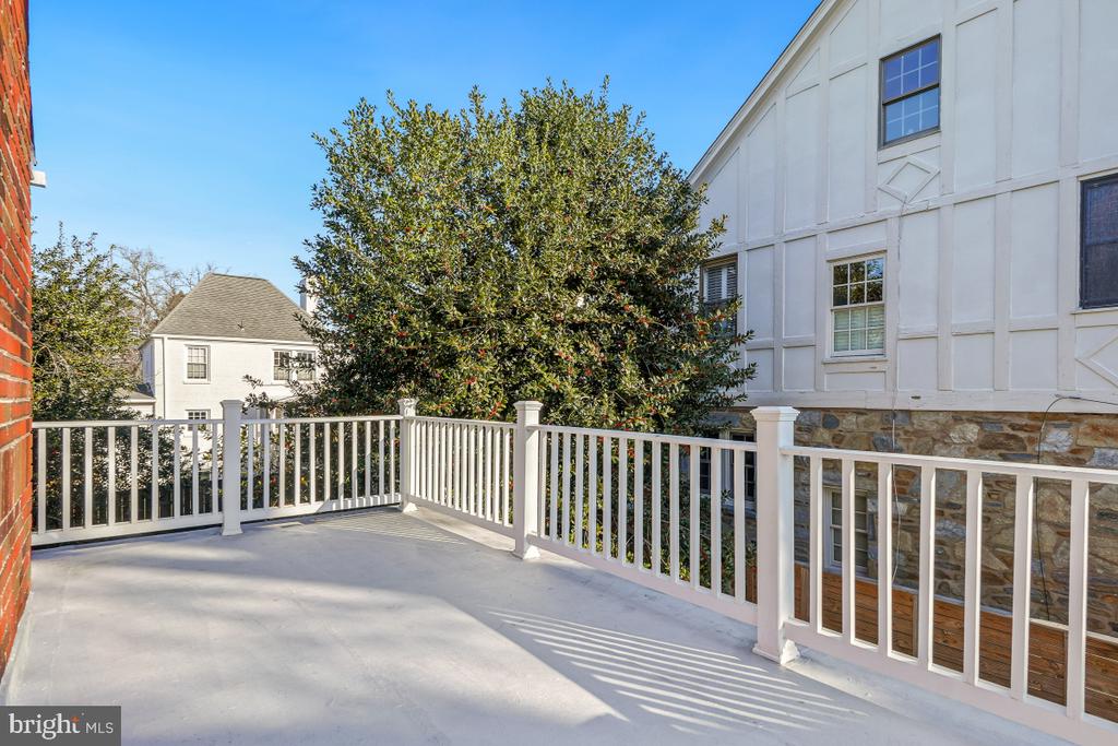 4615 DERUSSEY PARKWAY