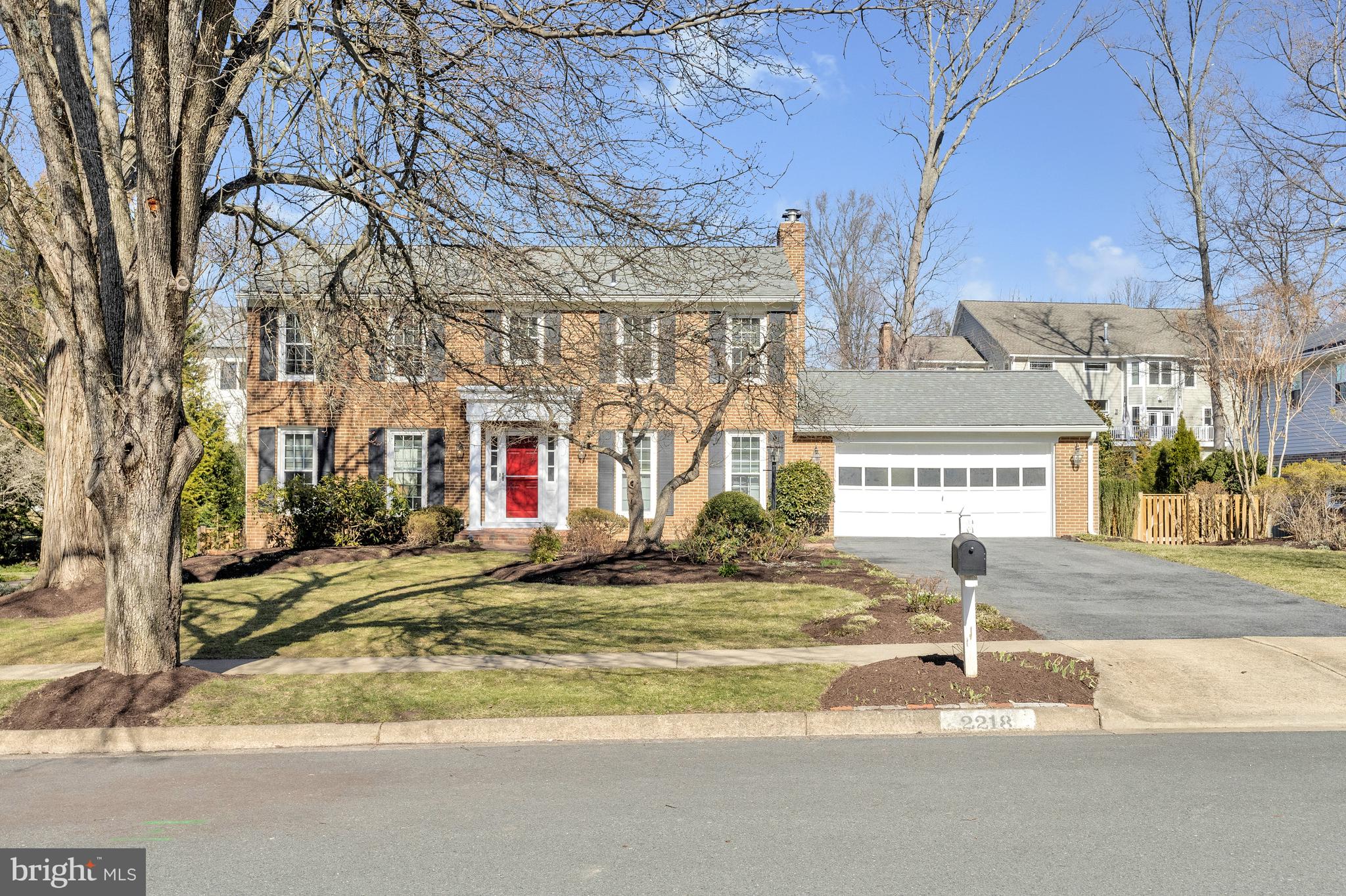 2218 Abbotsford Dr