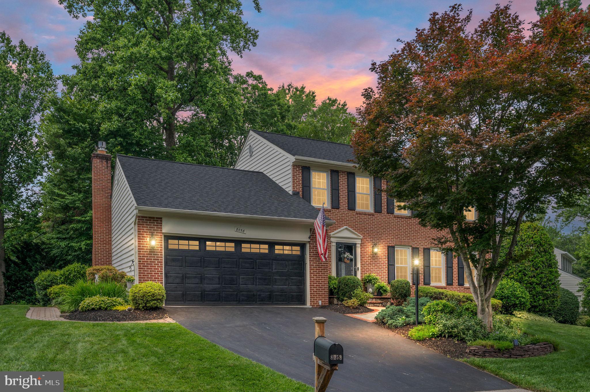 8058 Oak Crest Ln