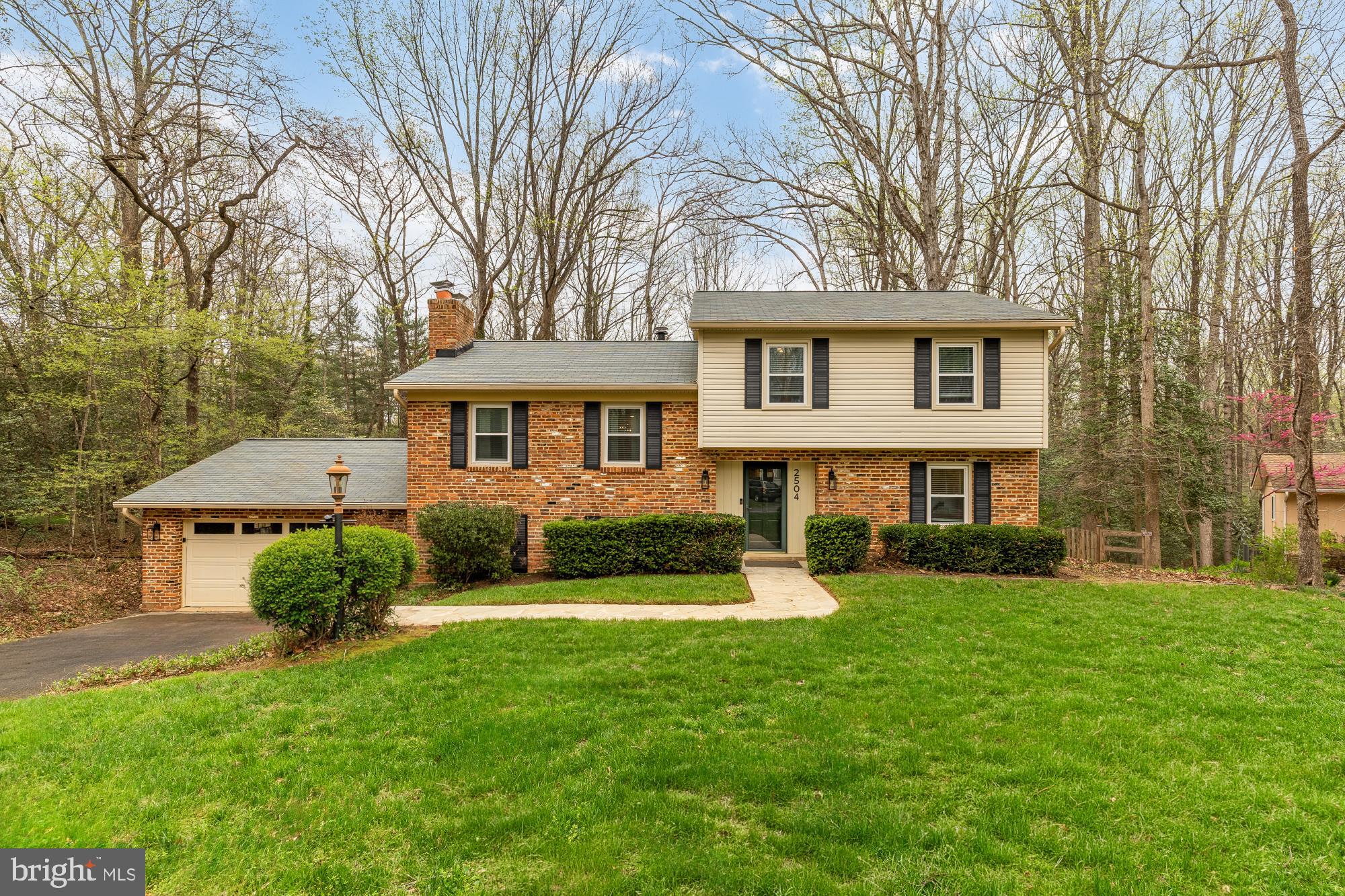 2504 FAUQUIER LANE
