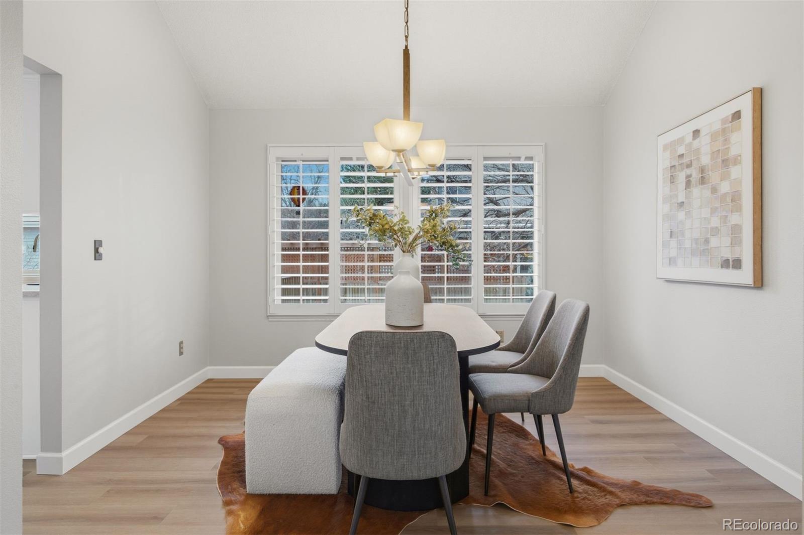 3124 E Hinsdale Place